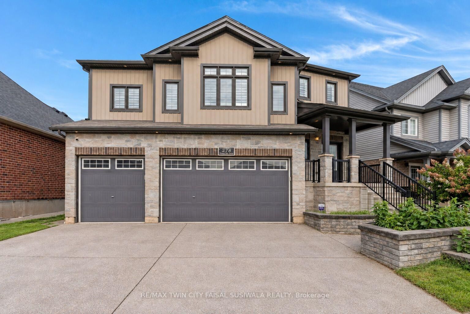 Property Photo:  278 Thomas Slee Drive  ON N2P 0B8 