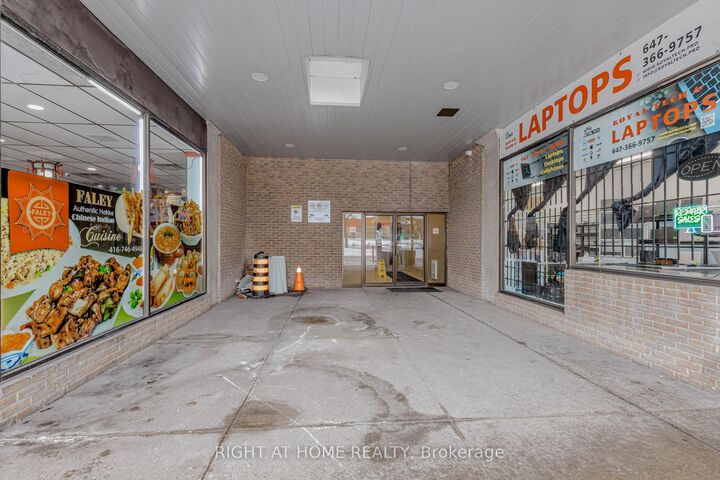 Property Photo:  40 Rexdale Boulevard 3  ON M9W 5Z3 
