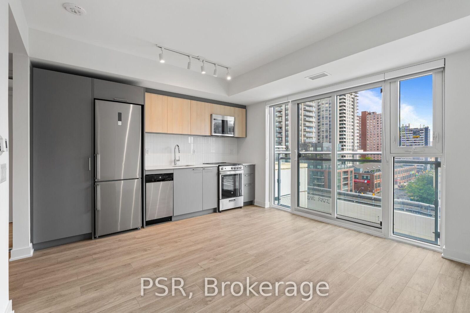 Property Photo:  299 Campbell Avenue 517  ON M6P 3V7 