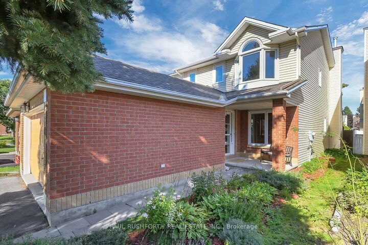 Property Photo:  11 Avonhurst Avenue  ON K2J 4K9 