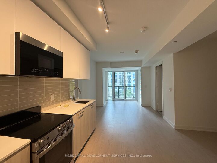 Property Photo:  65 Mutual Street 410  ON M5B 0E5 