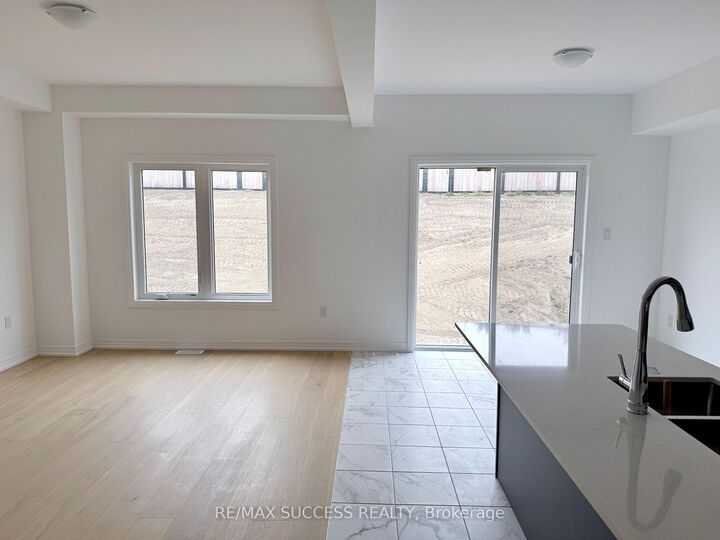 Property Photo:  89 Flan Boulevard  ON L9J 0E1 