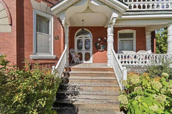 Photo de la propriété:  62 Orange Street S  ON N0M 1L0 