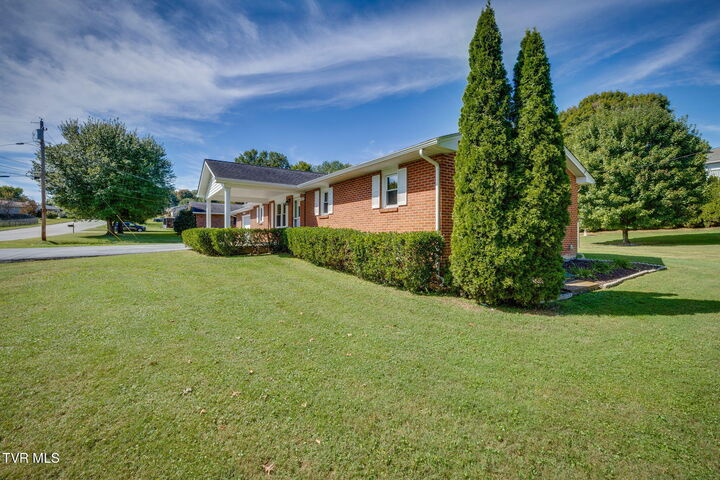 Property Photo:  3713 Bluefield Drive  TN 37601 