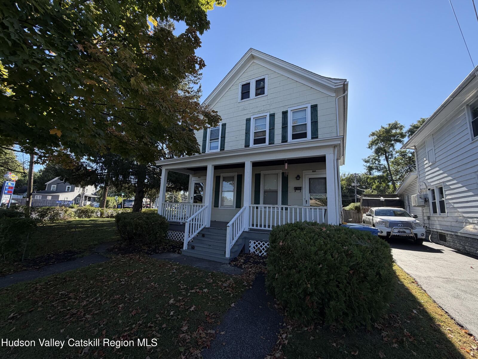 Property Photo:  252 Elmendorf  NY 12401 