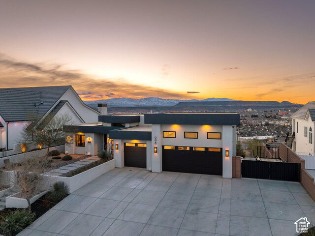 Property Photo: 998 S Willow Breeze Ln UT 84790