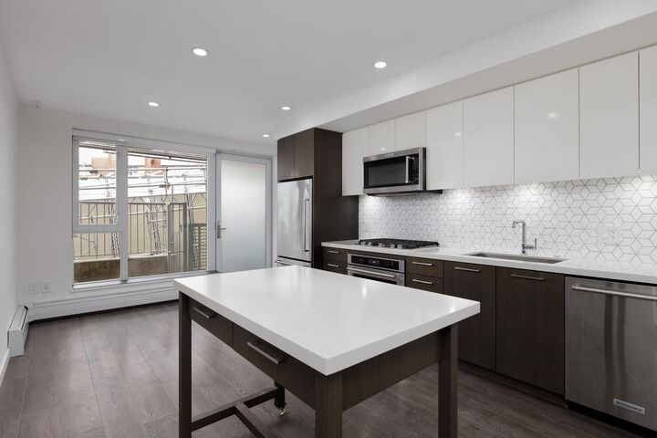 Property Photo:  425 Great Northern Way  BC V5T 0G5 