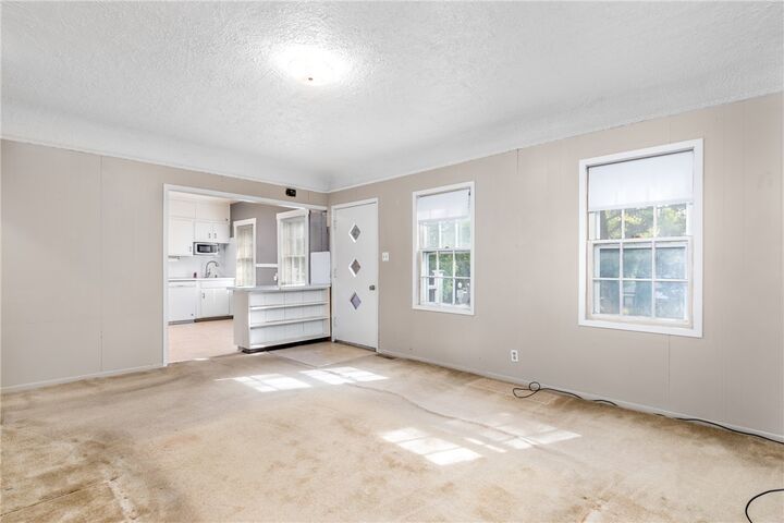 Property Photo: 747 Lewis Avenue MT 59101