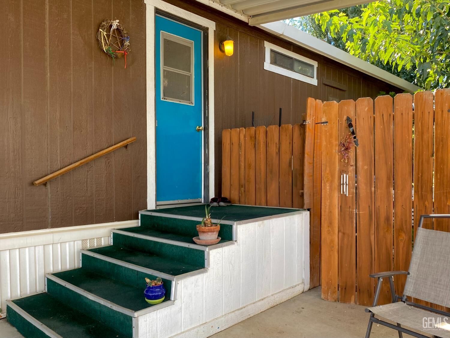 Property Photo:  600 S Dennison Road 10  CA 93561 