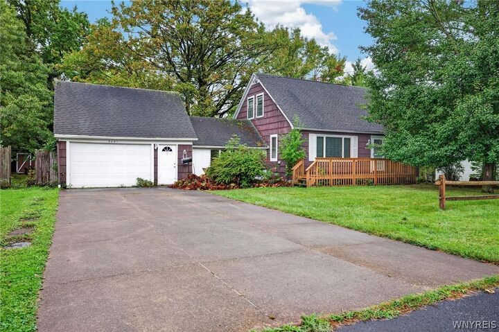 Property Photo:  5081 Stewart Road  NY 14219 