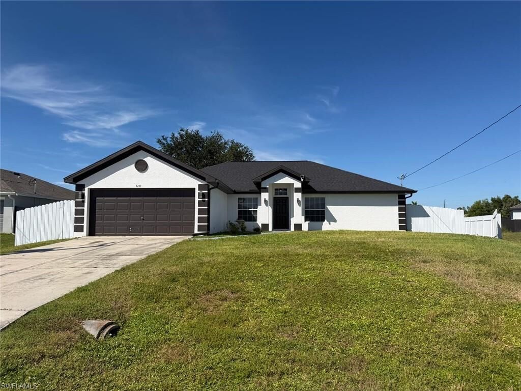 Property Photo:  4237 NE 19th Ave  FL 33909 