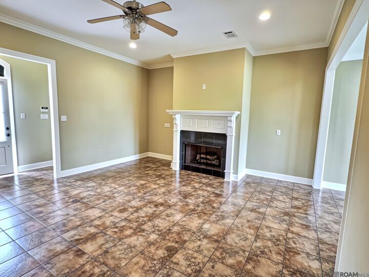 Property Photo:  12457 Dutchtown Villa Dr  LA 70734 