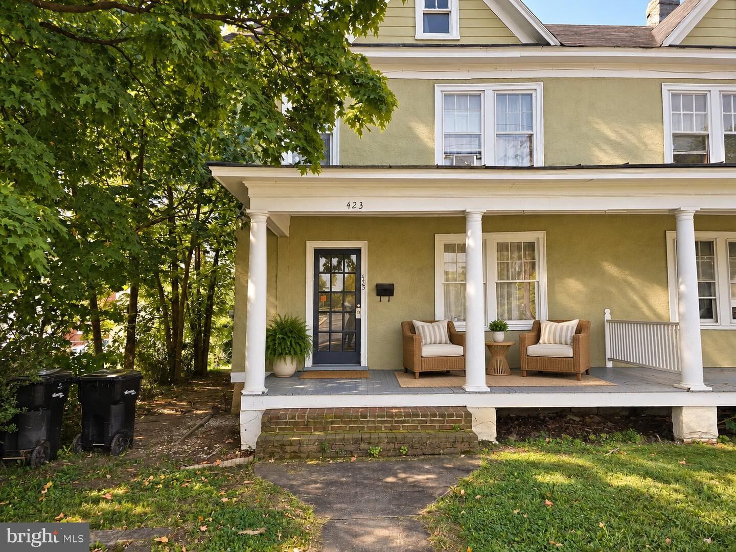 Property Photo: 423 National Avenue VA 22601