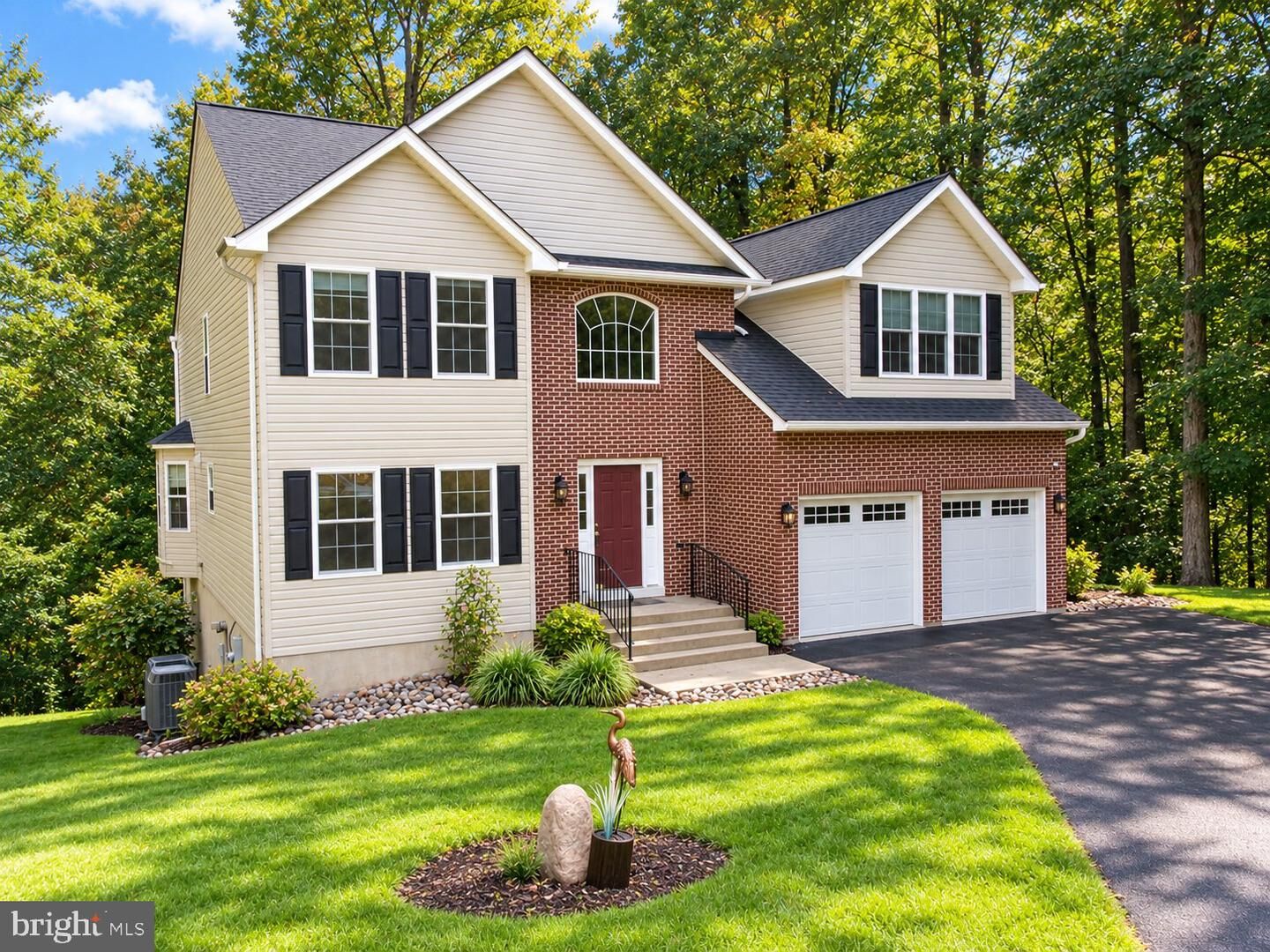 Property Photo: 2725 Loving Way MD 20639
