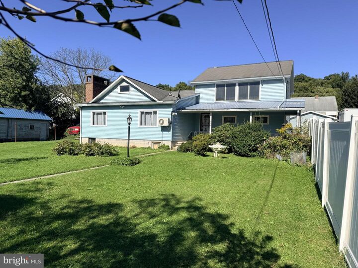 Property Photo:  519 W 4th Street  PA 17044 