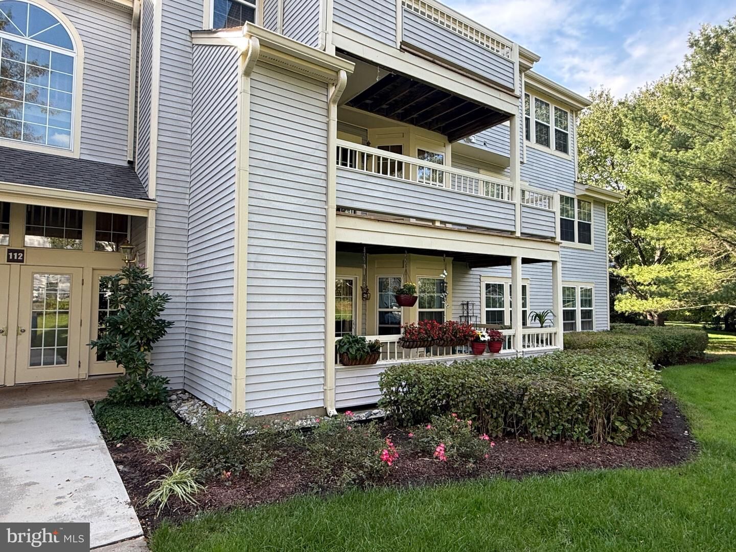 Property Photo:  112 Lowell Court 8  NJ 08540 