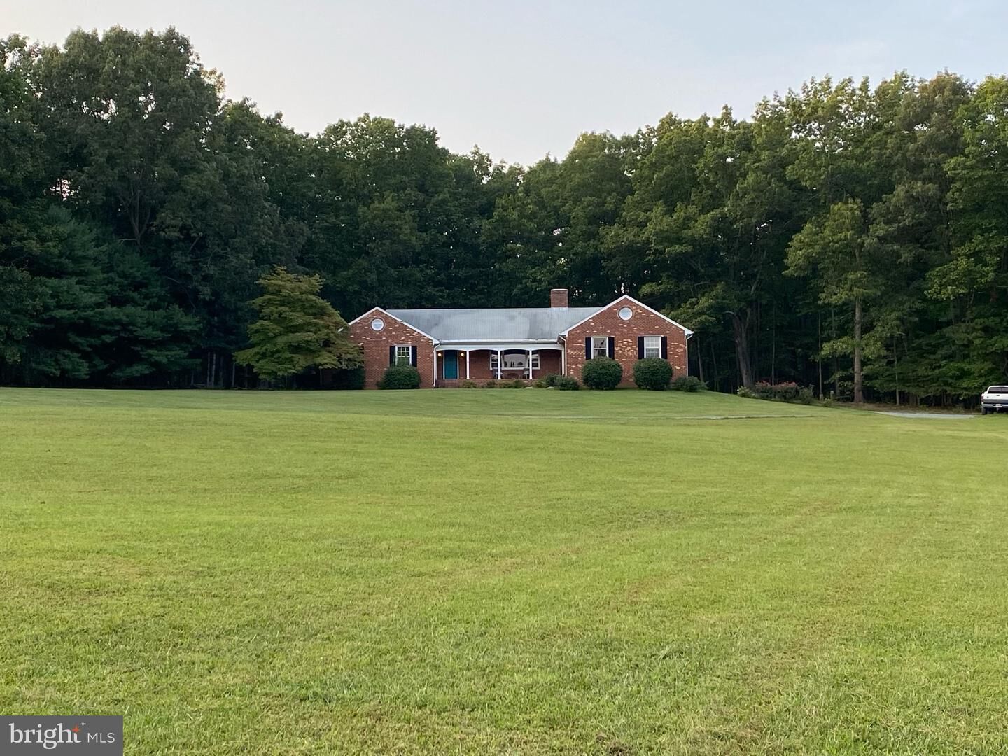 Property Photo:  19991 Louisa Road  VA 23093 