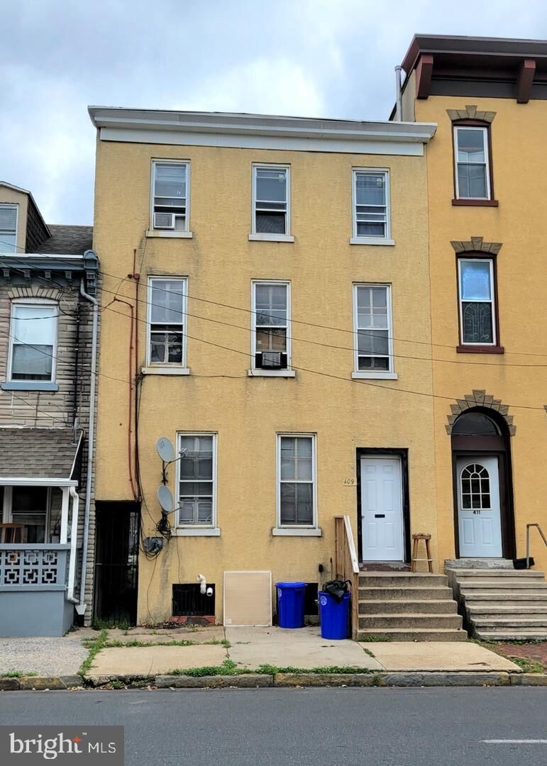 Property Photo: 409 S 4th Street PA 19602