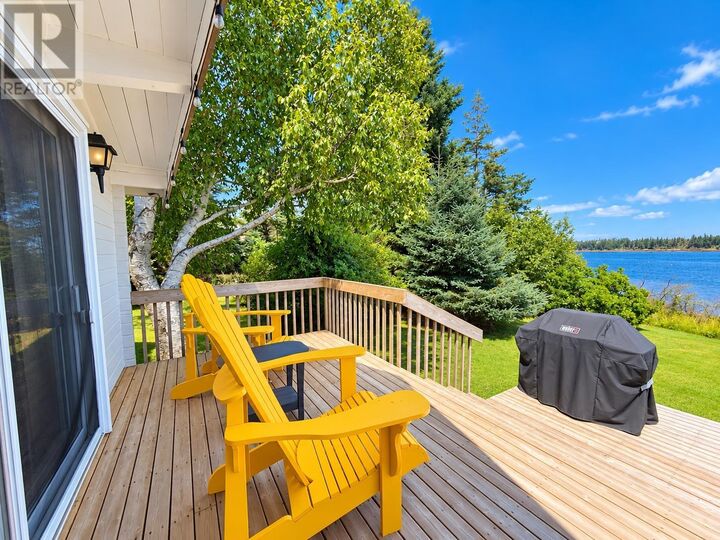 Property Photo:  110 Bayview Drive  PE C0B 1E0 