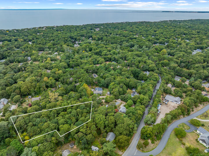 Property Photo:  140 Philips Lane  MA 02642 