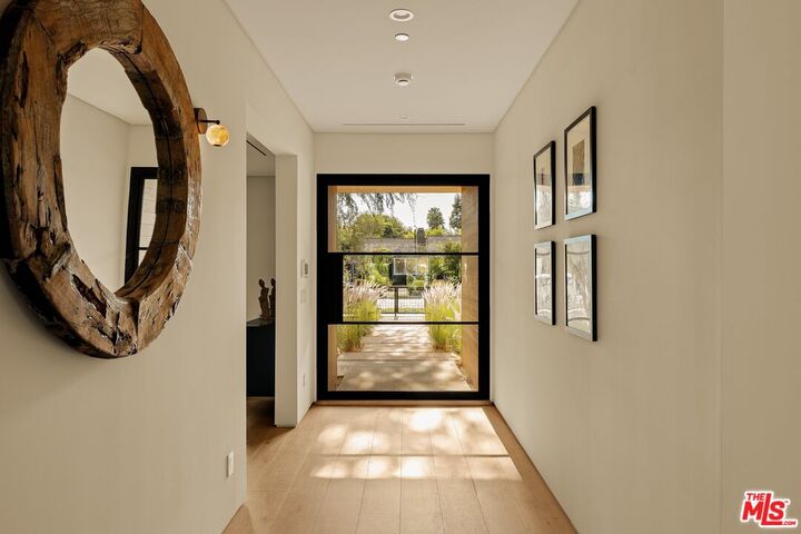 Property Photo: 5034 Varna Ave CA 91423