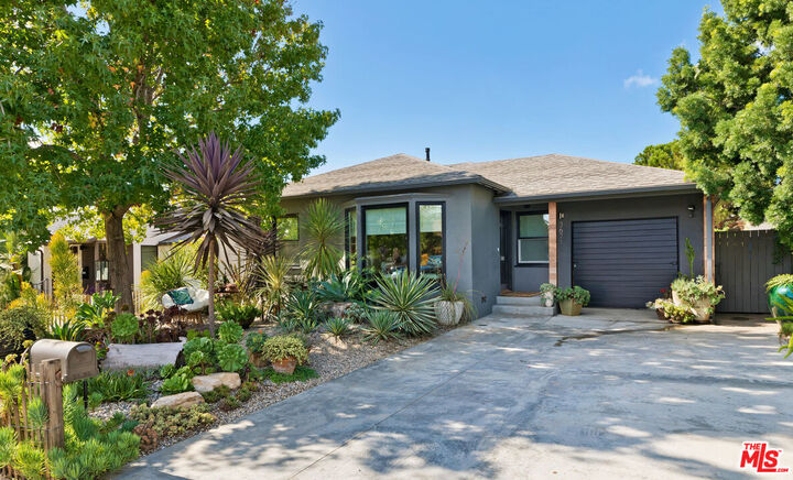Property Photo: 3671 Tilden Ave CA 90034