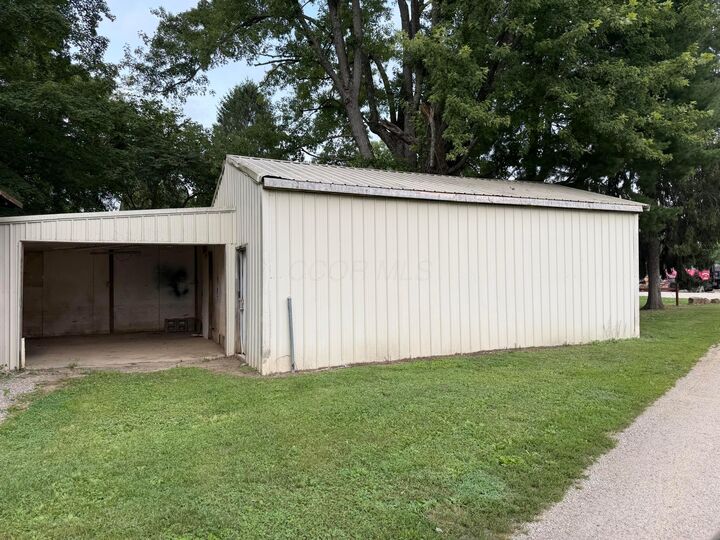 Property Photo:  10498 Mill Street  OH 43149 