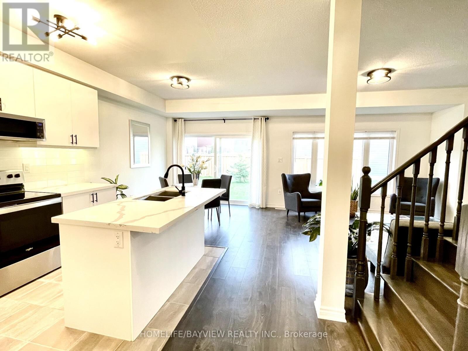 Property Photo:  128 Village Gate Drive  ON L9Z 0J7 