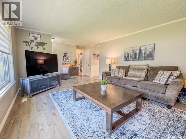 Property Photo:  31 Burke Crescent  SK S9H 4E4 