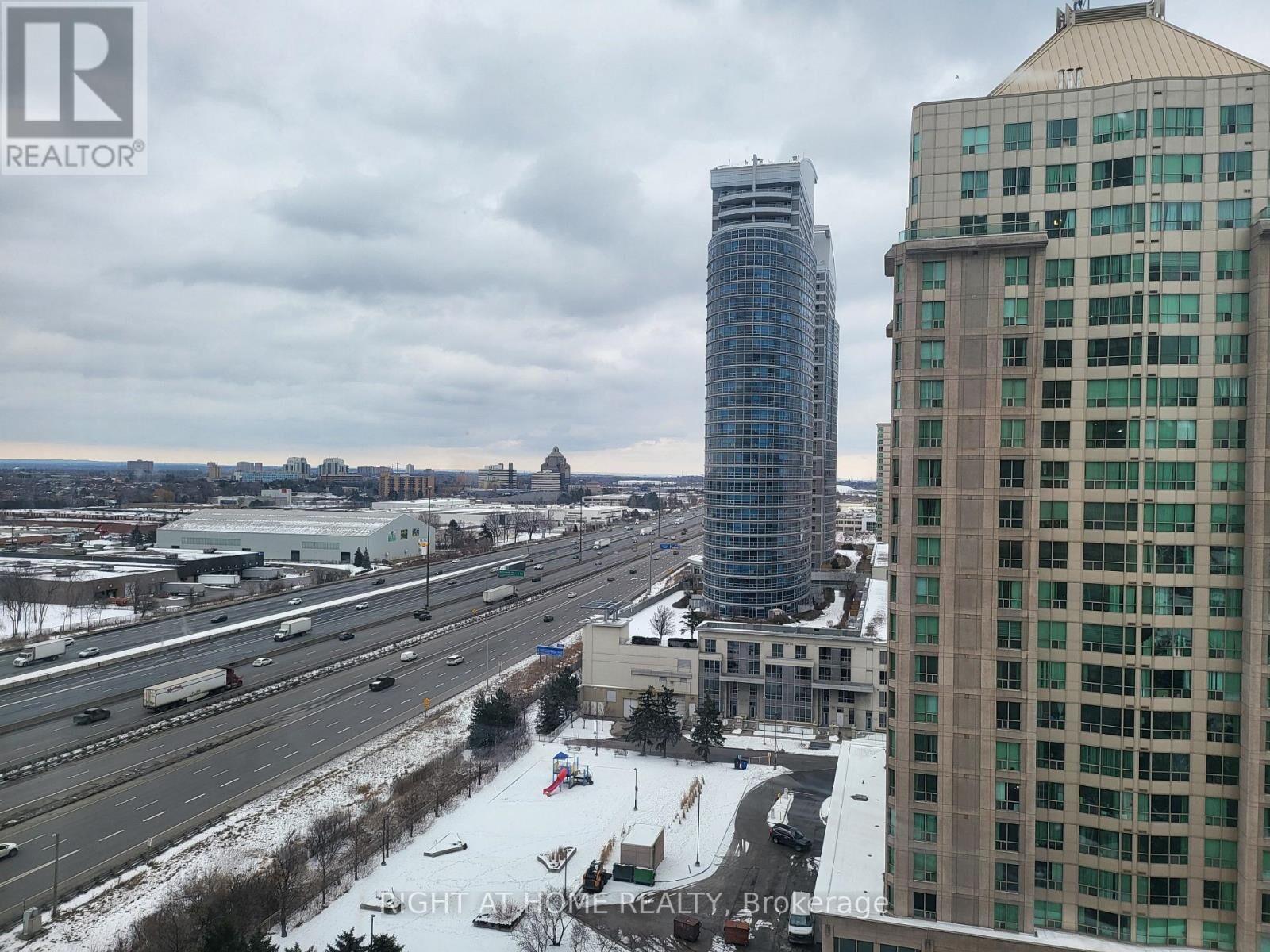 Property Photo: 88 Corporate Drive 1502 ON M1H 3G6