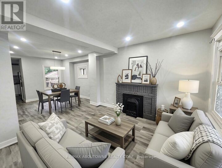 Property Photo:  63 Gage Avenue North  ON L8L 6Z8 
