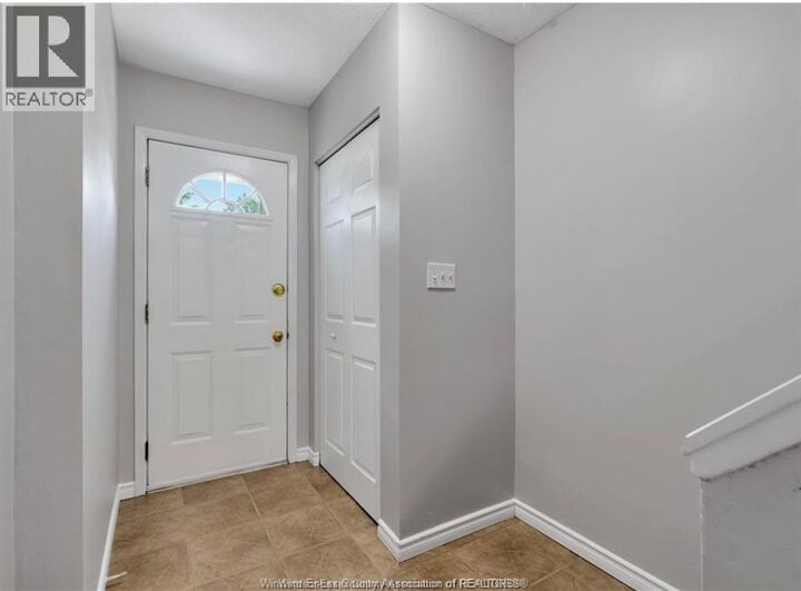 Property Photo:  6732 Roseville Garden Drive  ON N8T 1J2 