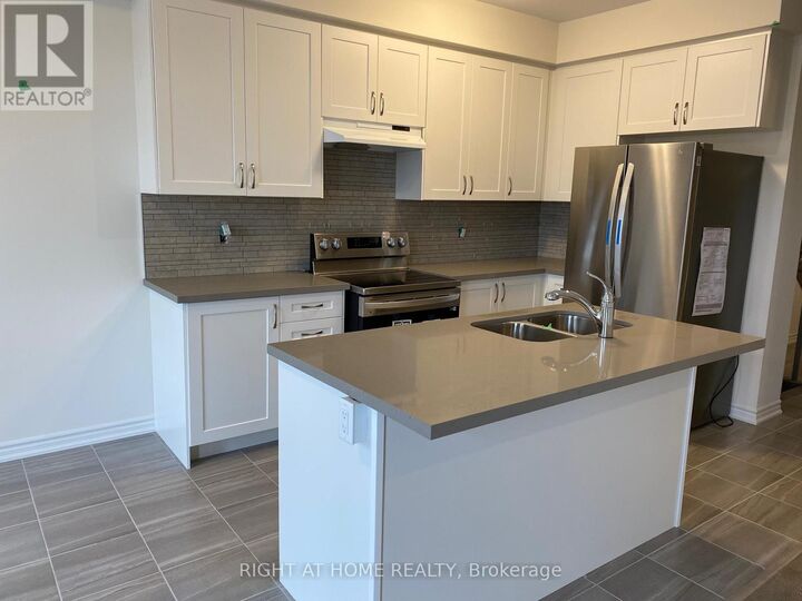 Property Photo:  2250 Grainger Loop  ON L9S 0N1 