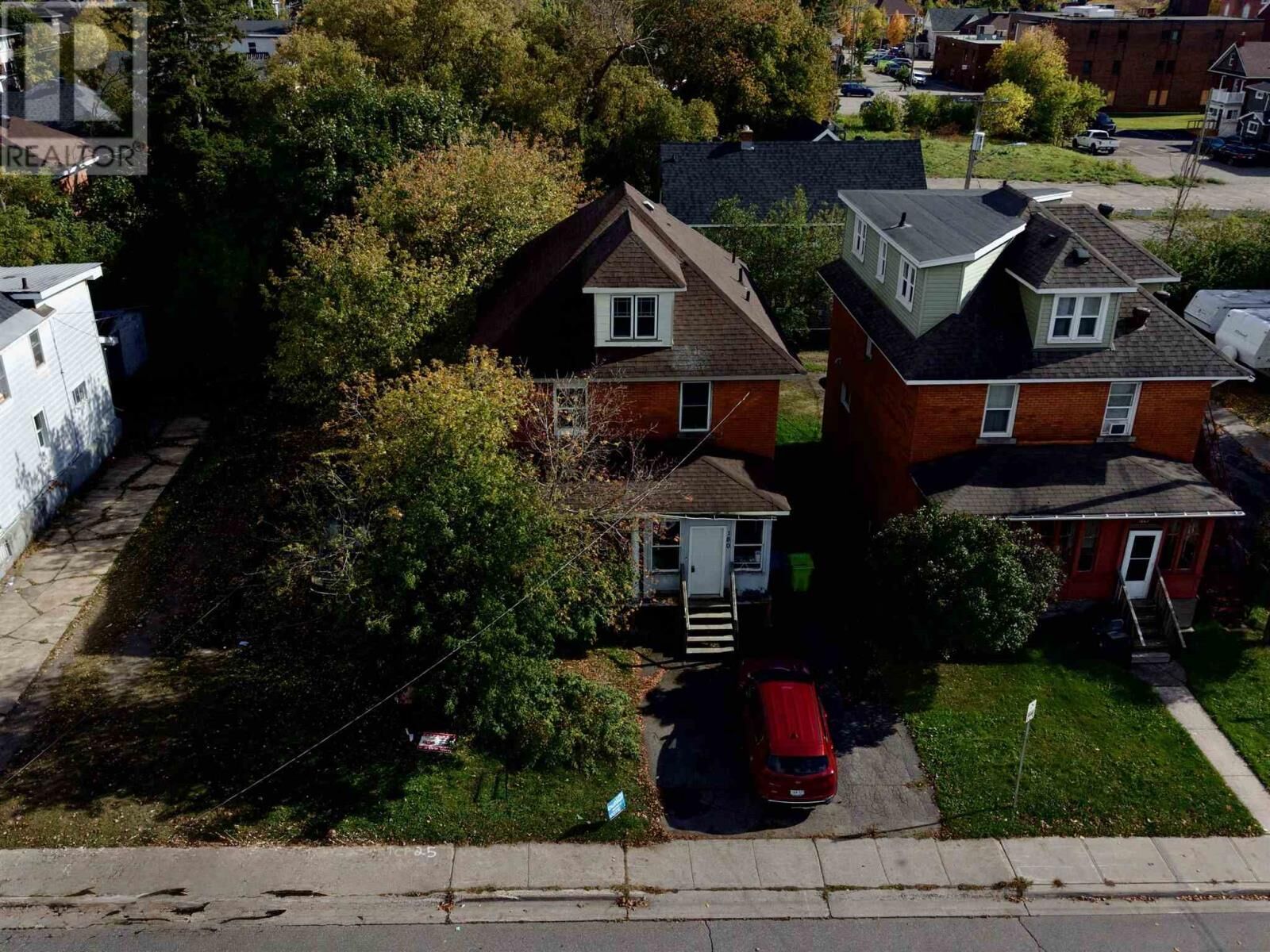 Property Photo:  180 Elgin St  ON P6A 2Z1 