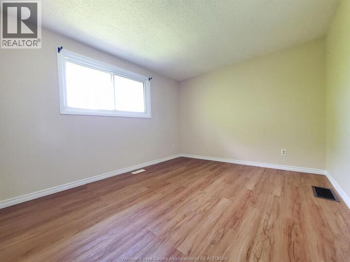 Property Photo:  114 Lillian Drive B  ON N2J 4J9 