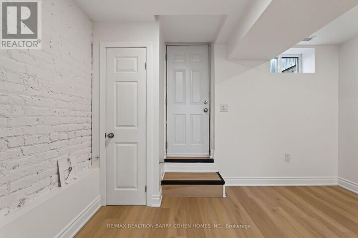 Property Photo:  371 Howland Avenue Lower  ON M5R 3C1 