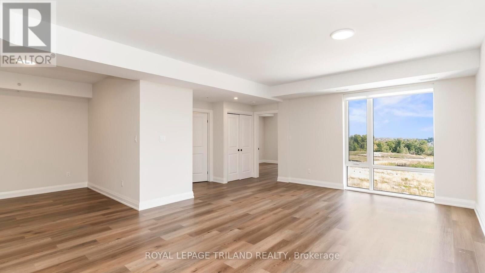 Property Photo:  865 Kleinburg Drive 314  ON N5X 0P4 