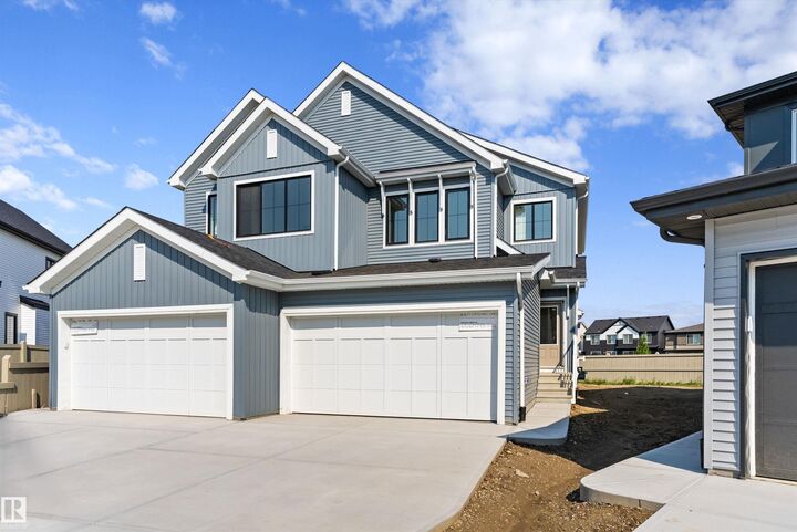 Property Photo:  1064 Cristall Crescent SW  AB T6W 5S6 