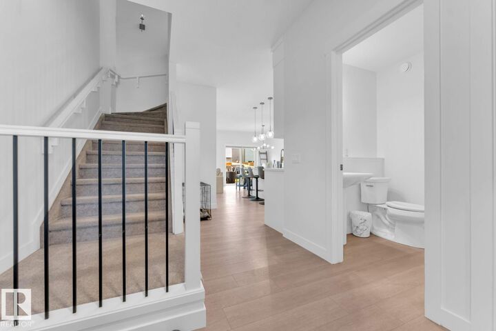 Property Photo:  3236 Chernowski Way SW  AB T6W 5H2 