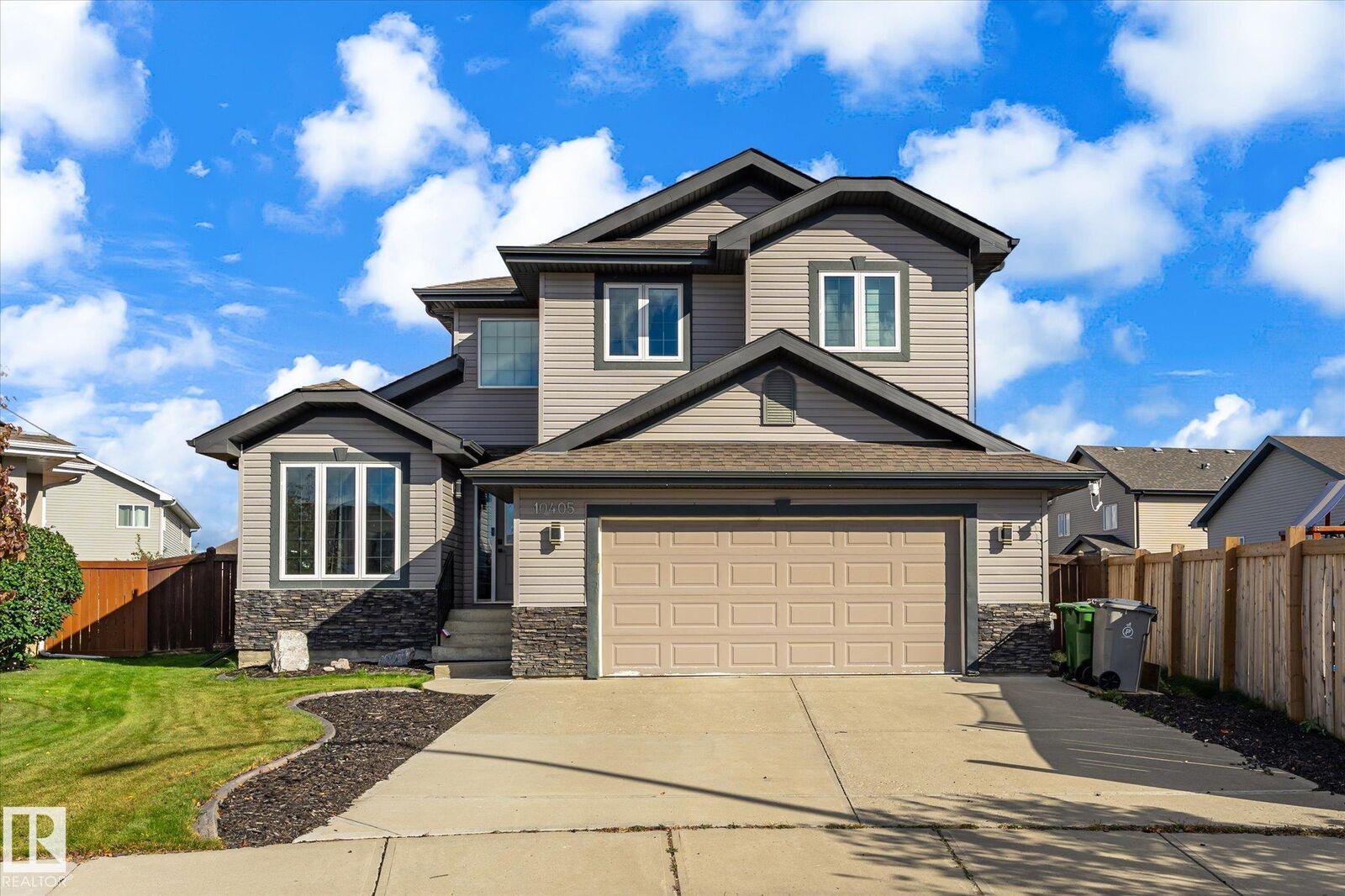 Property Photo:  10405 98 Street  AB T8R 0B7 