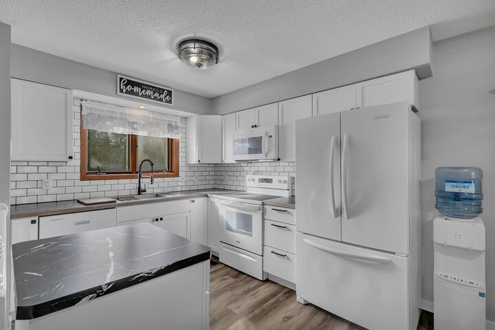 Property Photo: 128 9th Avenue SE MN 56374