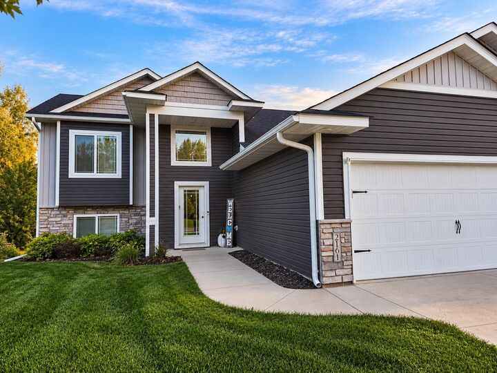 Property Photo:  2161 Maple Street SW  MN 55349 