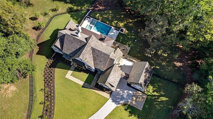 Property Photo: 14801 Hopewell Road GA 30004