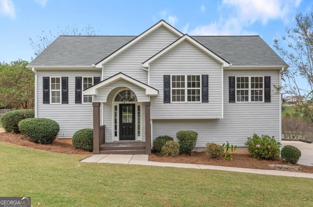 Property Photo: 404 Bryce Court GA 30116