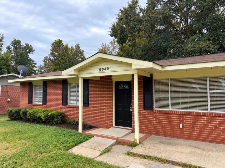 Property Photo:  6040 Luna Drive  GA 31907 
