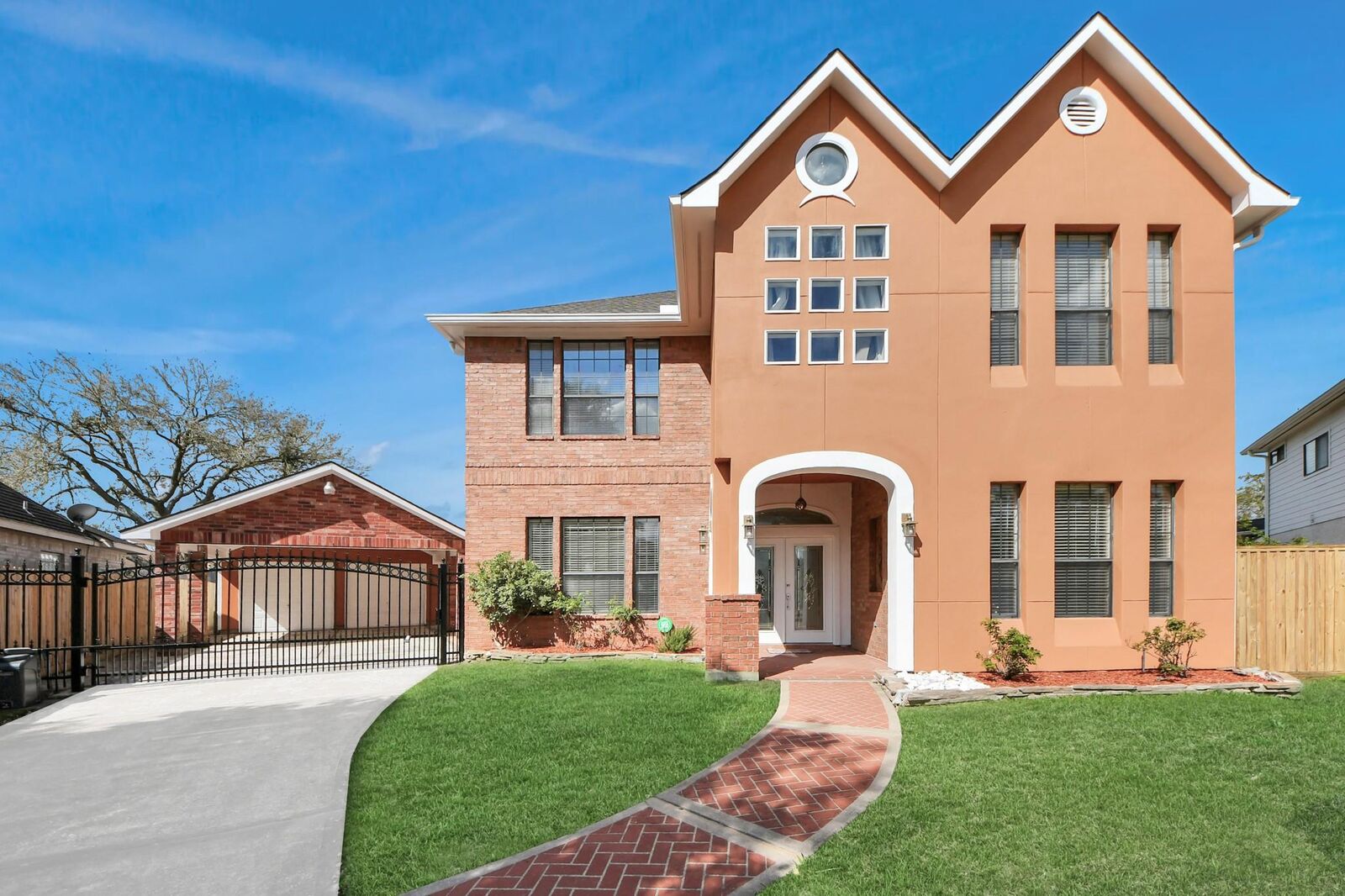 Property Photo:  9803 Sage Lee Drive  TX 77089 