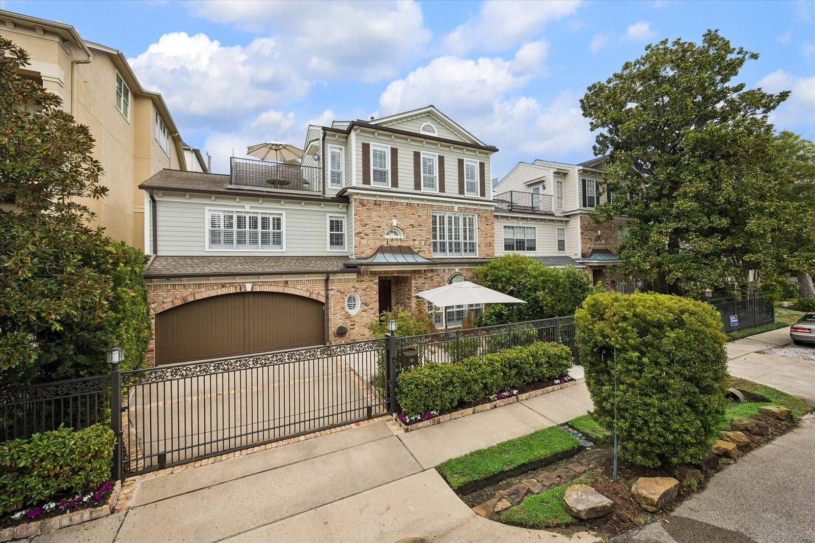 Property Photo:  6512 Minola Street  TX 77007 