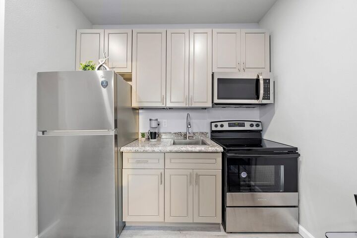 Property Photo: 803 Avenue K Unit F TX 77550