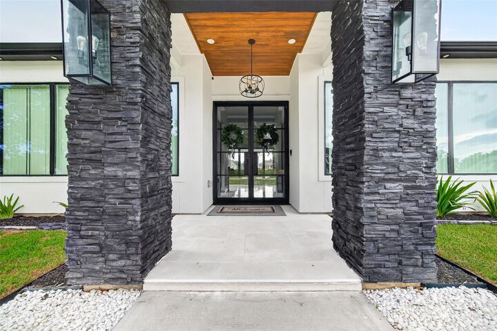 Property Photo:  3227 River Bend Dr  TX 77471 