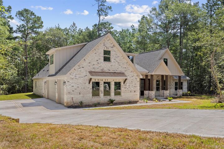Property Photo:  183 Windmill Road  TX 77358 